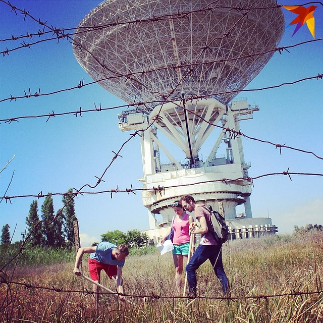 Журналисты "КП" искали могилку гуманоида Алешеньки в Крыму Фото: Антон МЕШАВКИН