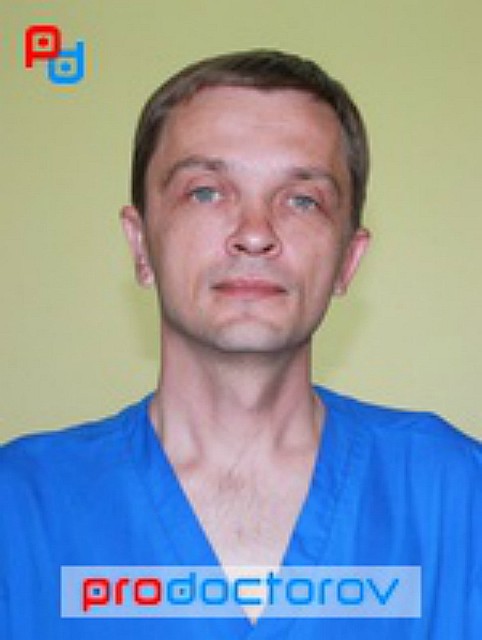 Вячеслав Атапин - травматолог и лечащий врач бабы Насти. Фото: prodoctorov.ru