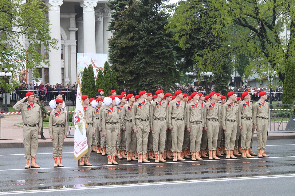 Парад Победы в Донецке 2019 собрал тысячи людей