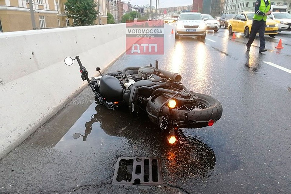 Предположительно, Сергею Доренко стало плохо за рулем мотоцикла
