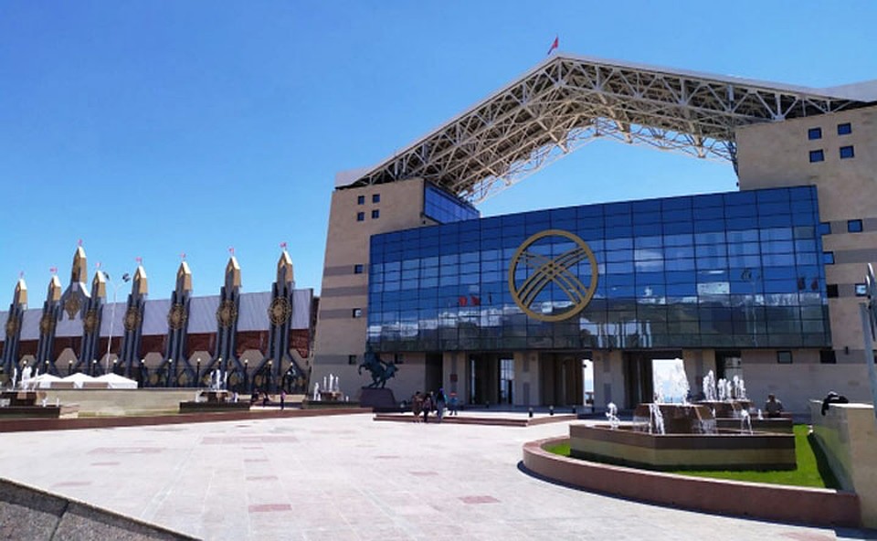 Спортивные состязания проводились на ипподроме в Чолпон-Ате. Фото: sport.gov.kg