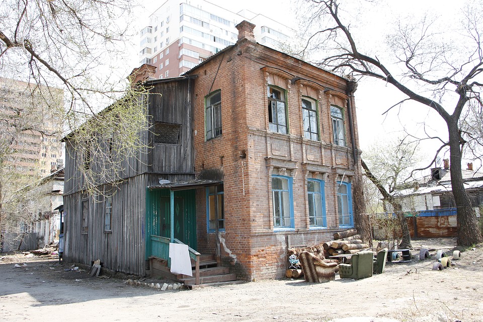 Это первая гостиница в Амурской области - постоялый двор «Амур». Фото: Анатолий ЛЕВСКОЙ