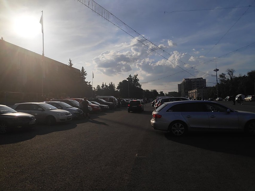 Эх вы, водители, оставшиеся дома... Фото: Сергей СЕДЛЕЦКИЙ