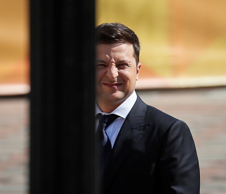 Зеленский отмолчался по принятому Порошенко закону об украинском языке Фото: REUTERS