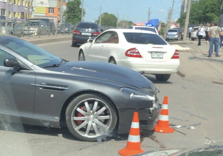 В аварии приняли участие две иномарки ФОТО: "Самара Life" Фото: соцсети