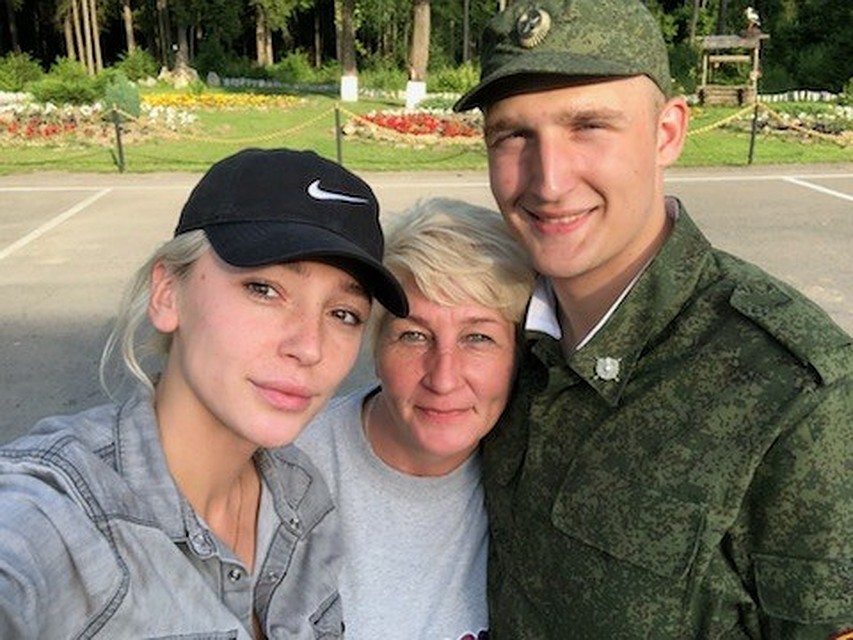 Настя ждет брата из армии Фото: Личная страница героя публикации в соцсети