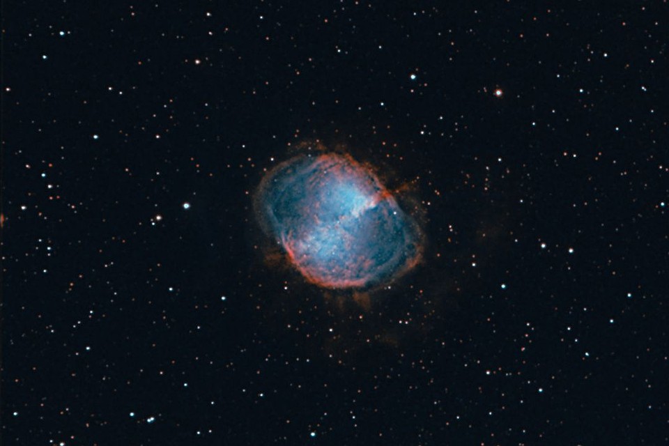 M27 Dumbbellnebula OIII+H-a — туманность Гантель. Фото: Герман МАРКОВ.
