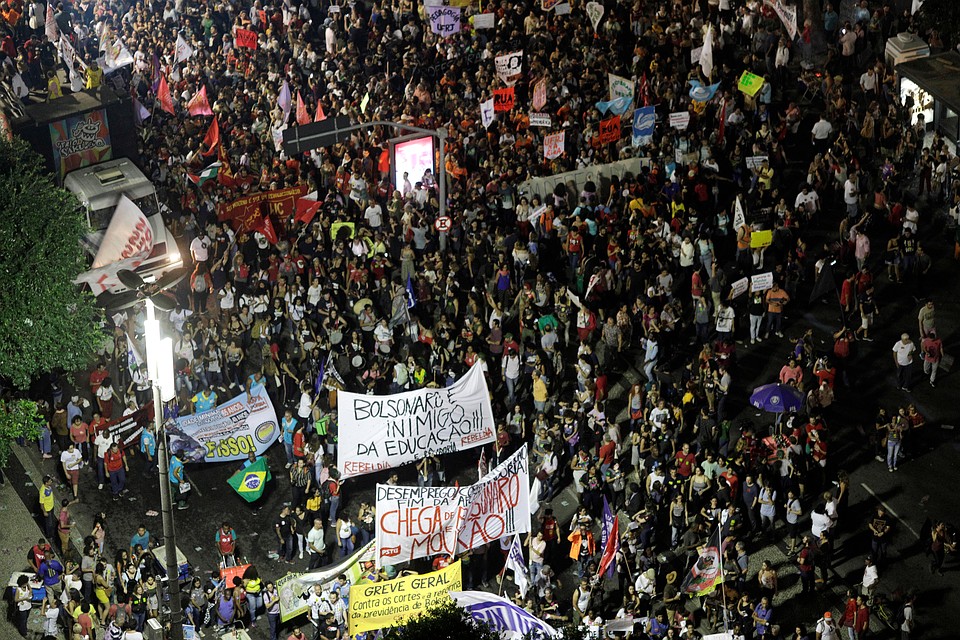 Митинг в Рио-де-Жанейро Фото: REUTERS