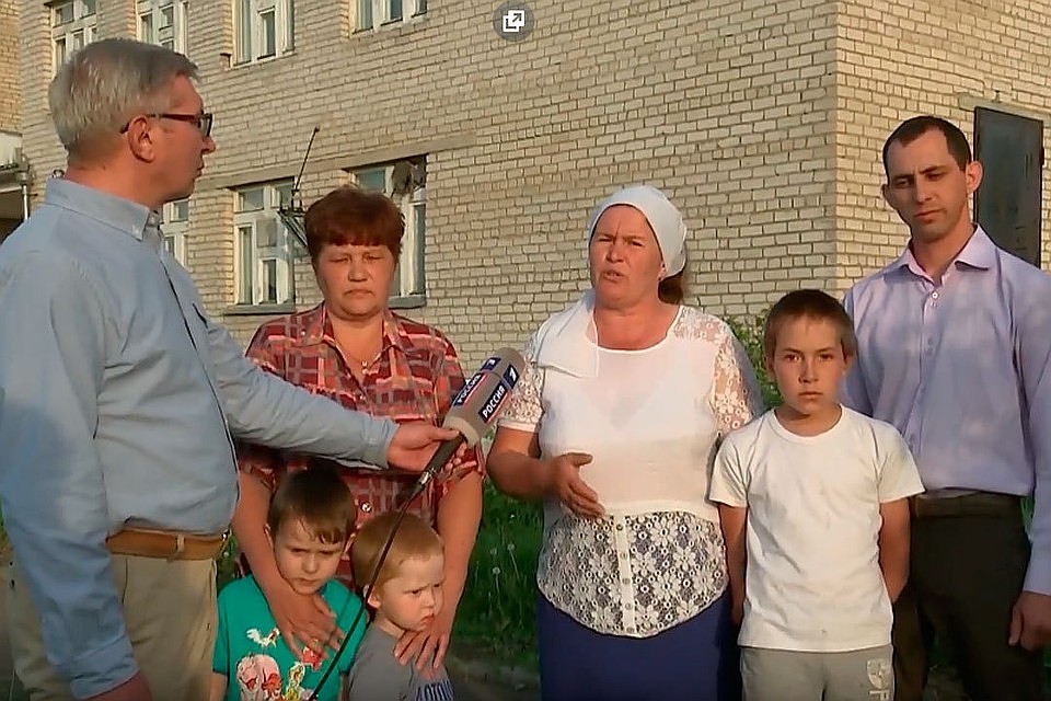 Год назад жители небольшого села Старая Суртайка на Алтае обратились к Путину с просьбой сохранить их школу