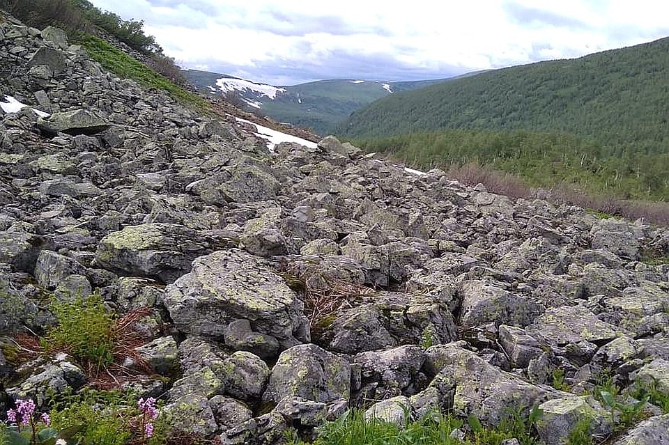 Лето и зима одновременно, жара и холод. Фото: Алексей ЛАВРИНЕНКО