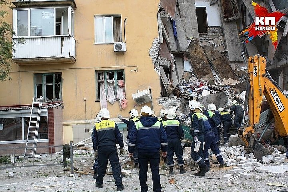 Эпицентр взрыва пришелся под третьим подъездом многоэтажки. Фото из архива КП.
