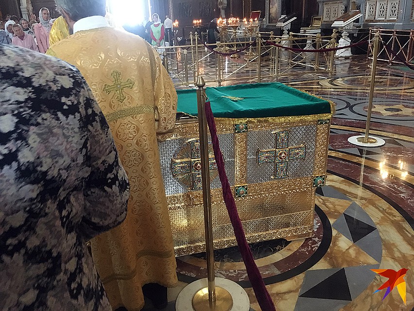 Приложиться к мощам можно в Храме Христа Спасителя до 20 июля включительно Фото: Павел КЛОКОВ