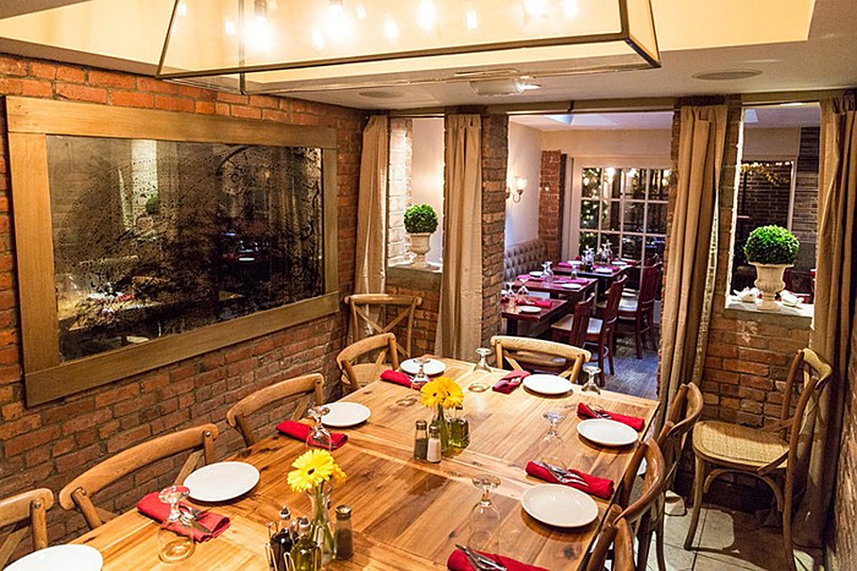 Joanne Trattoria - ресторан, принадлежащий на паях родителям Леди Гаги – Джузеппе и Синтии Джерманотта