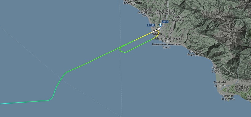 Самолет сел со второй попытки Фото: Flightradar24