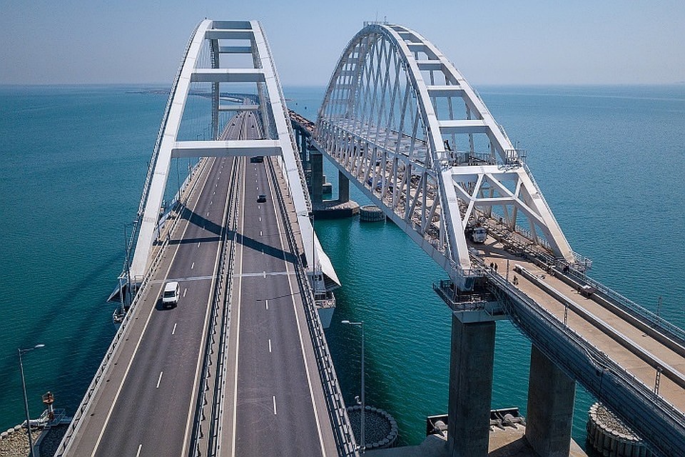 Больше половины туристов приезжают по Крымскому мосту. Фото: инфоцентр "Крымский мост"