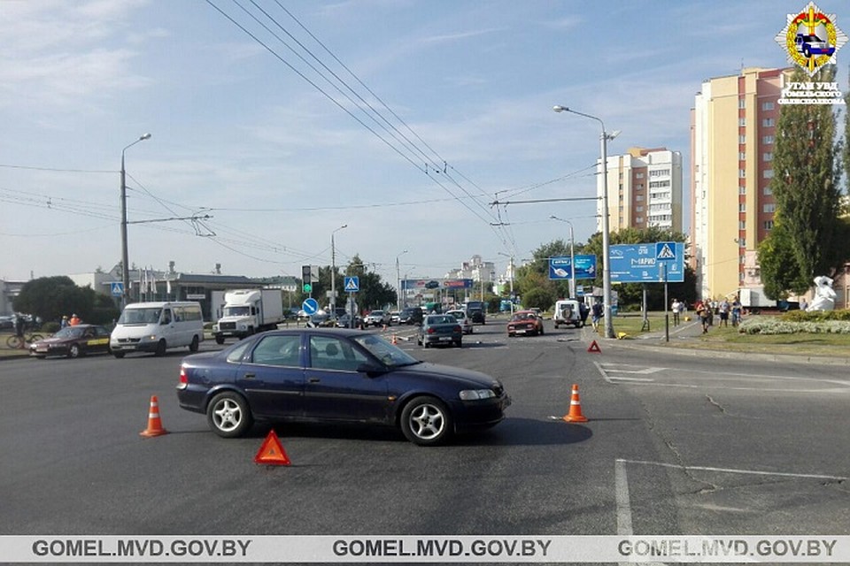 Водитель "Опеля" не пропустил "жигули". Фото: УВД Гомельского облисполкома.