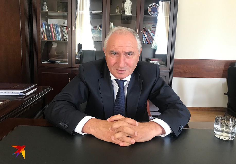 Премьер-министр Абхазии - Валерий Рамшухович Бганба Фото: Владимир ВОРСОБИН