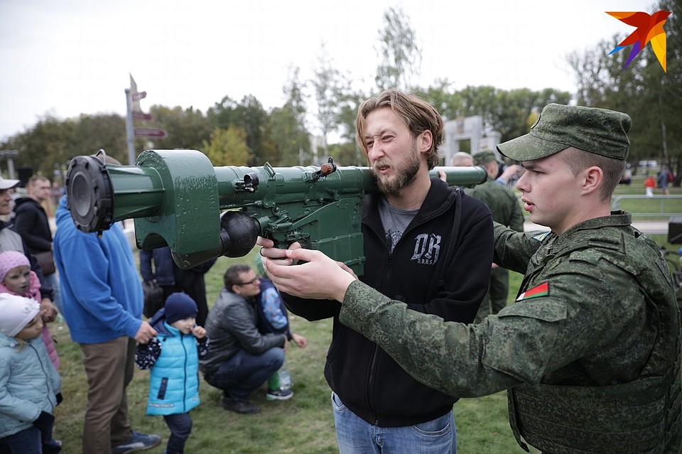 Выставка военной техники. Фото: Павел МАРТИНЧИК