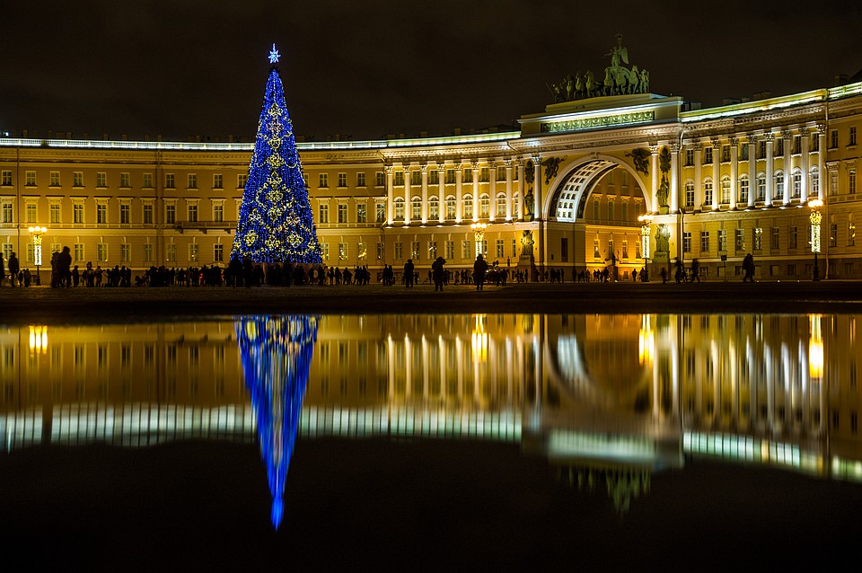 Главная новогодняя елка Петербурга. Фото: Олег ЗОЛОТО