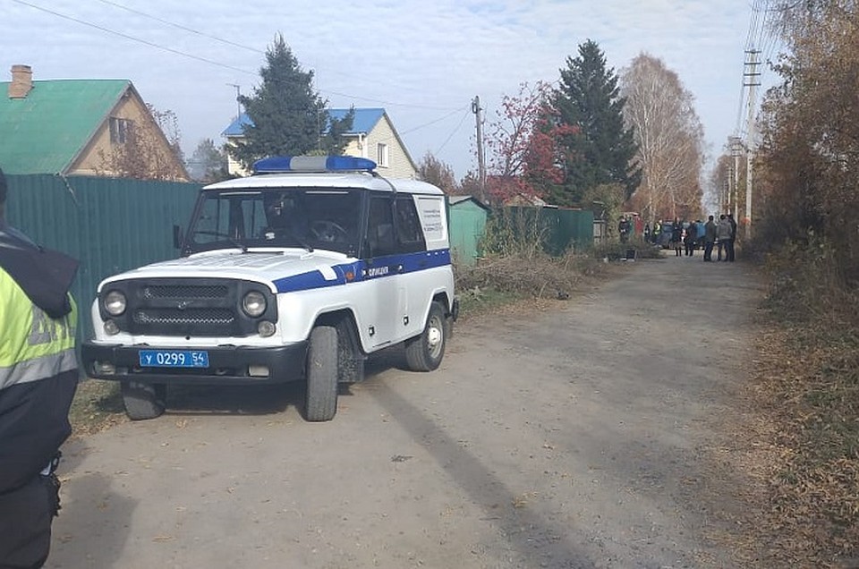 Он был за рулем светлого автомобиля с поврежденной передней частью. Фото: ГИБДД по НСО