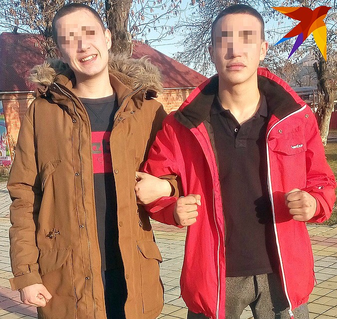 На фото Савелий (слева) и Максим.