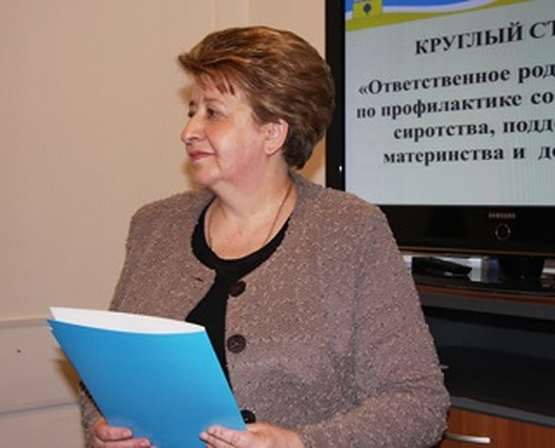 Марина Афанасьева выехала на встречную полосу и съехала в кювет. Фото: администрация Волжского