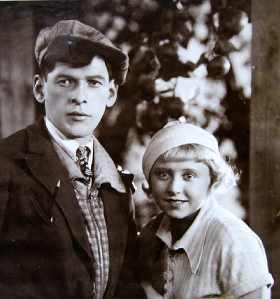 С Николаем Черкасовым в фильме "Горячие денечки", 1935 год. Фото kino-teatr.ru