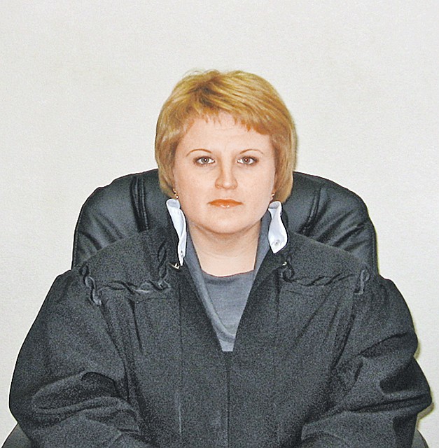 Племянница экс-губернатора - судья Инна Куликова. Фото: leninsky.mor.sudrf.ru