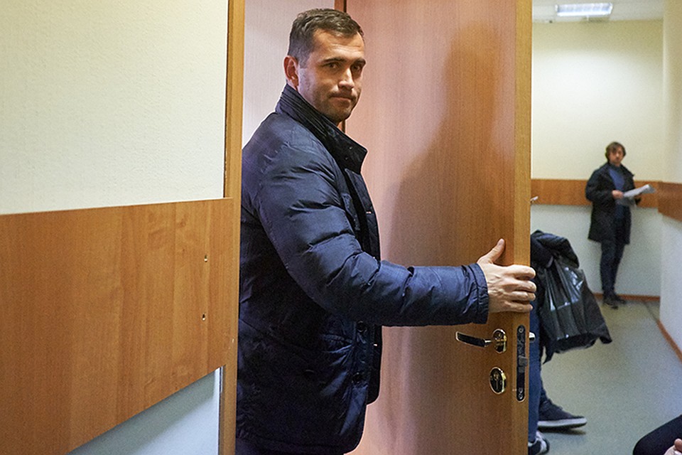 В августе Кержаков, уже задолжавший супруге почти 13 миллионов рублей, пошел в суд. Фото: Артем КИЛЬКИН