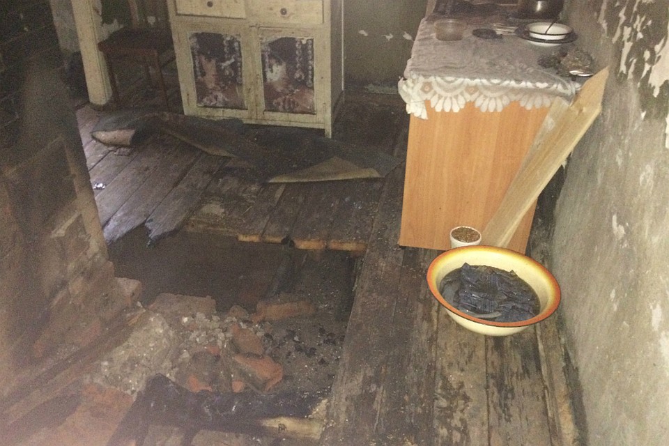 После поджога здесь царит разруха. Фото: СУ СКР по Кировской области
