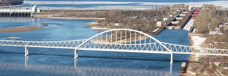 Под широким пролетом с аркой будут проплывать теплоходы. Фото: группа ВК "Салон - Вагон: Пермь".