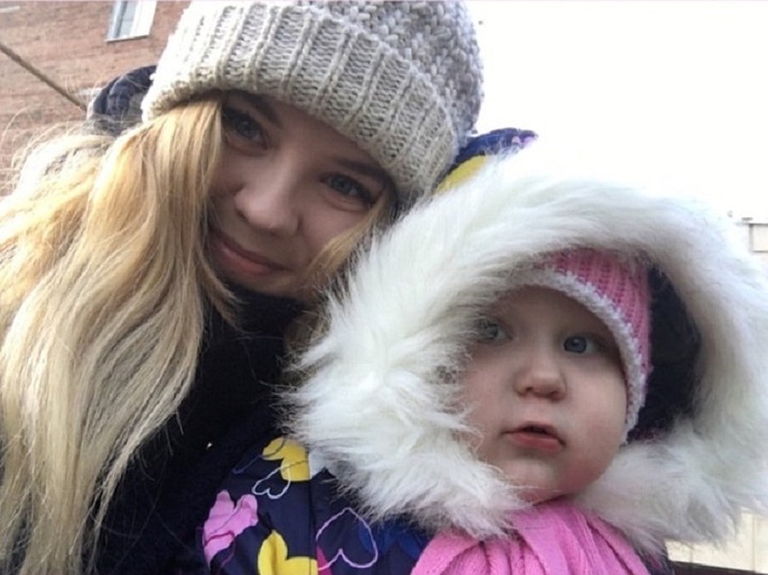 Даже воспитатели частного садика, в который ходит Ульяна, знают, что ее мама - известный блогер. Фото: предоставлено героиней публикации