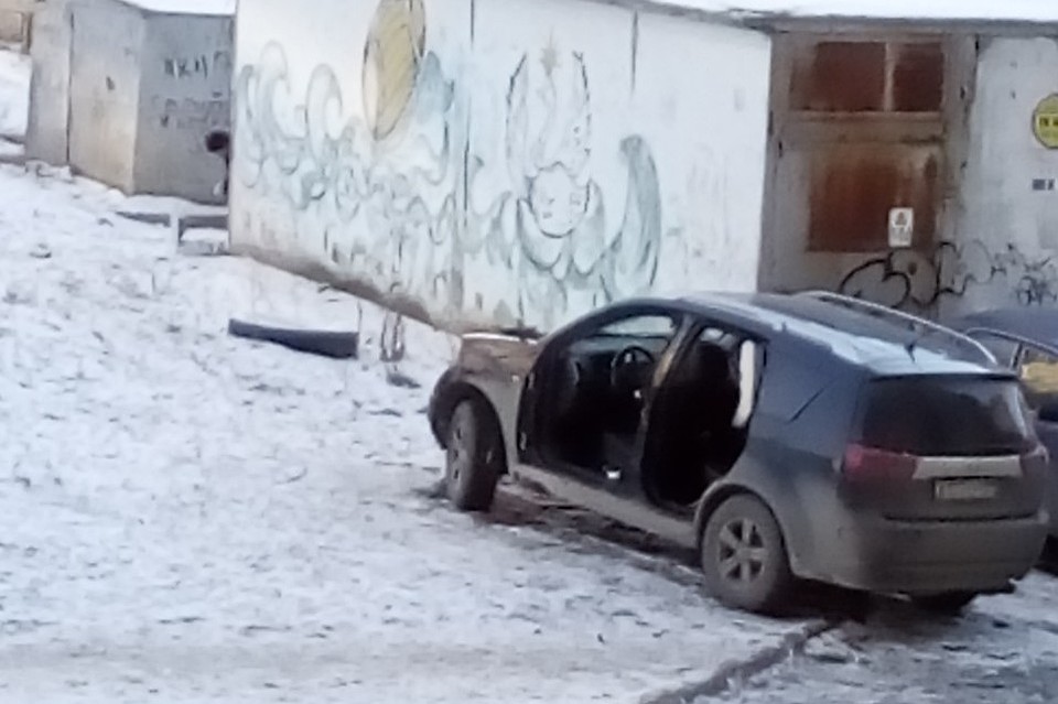 Полиция проводит проверку по этому инциденту. Фото: vk.com/«Подслушано в Такси/у таксистов Челябинска»