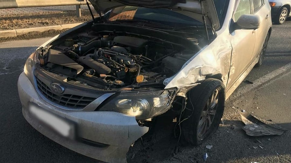 Свидетели уверяют, что аварию спровоцировал водитель Subaru. Фото: AK_VDK, dps_vl