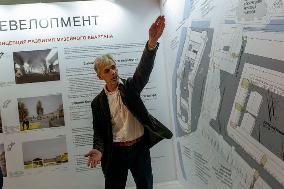 Сергей Мишин за то, чтобы спасти разрушающийся комплекс. Фото: Олег ЗОЛОТО