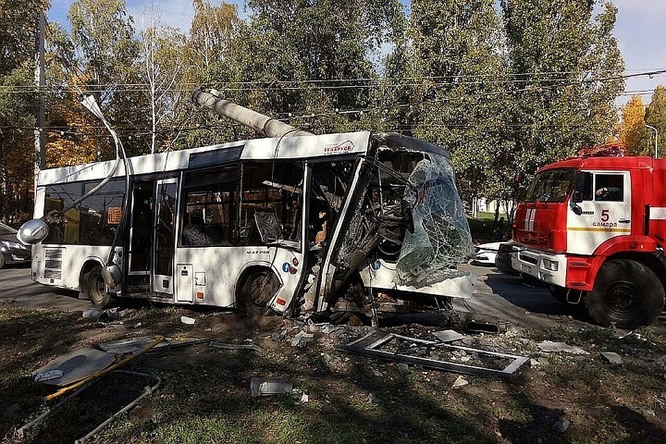 Жуткое ДТП с автобусом в Самаре произошло 6 октября Фото: ГУ МЧС России по Самарской области