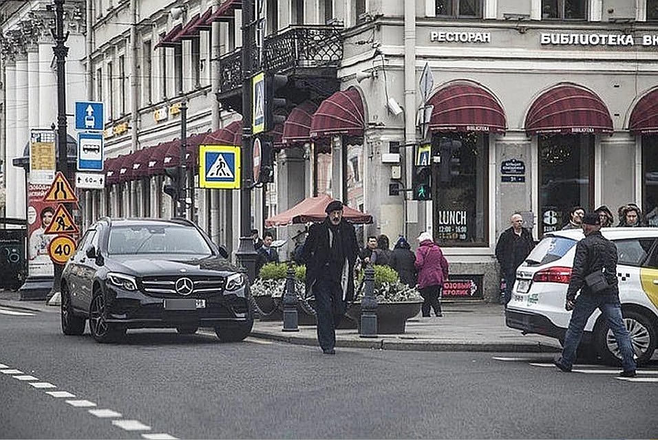Прошлая парковка Михаила Боярского Фото: СОЦСЕТИ