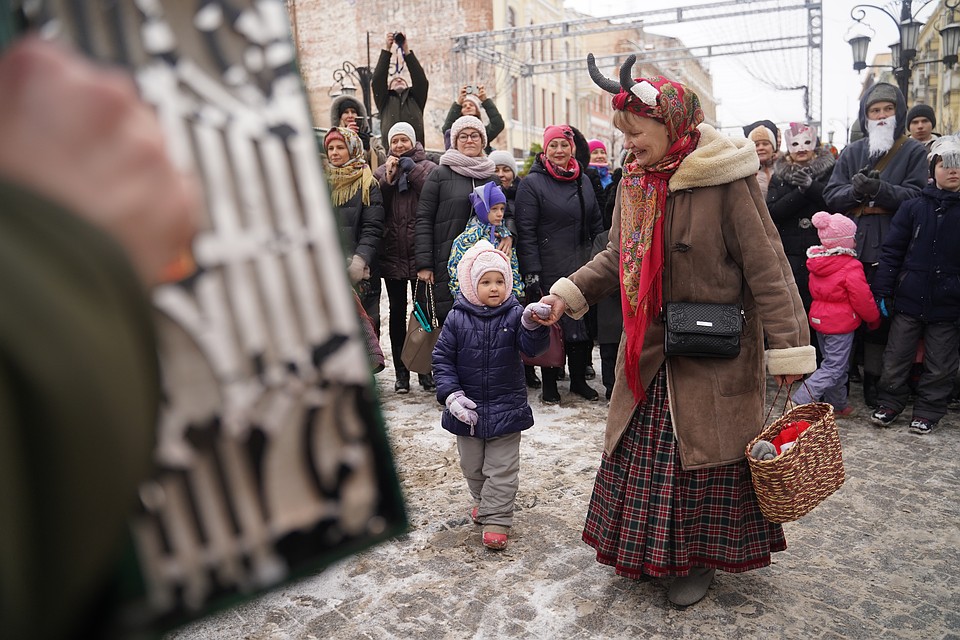О древних традициях знают и в современных городах. Фото: Светлана МАКОВЕЕВА