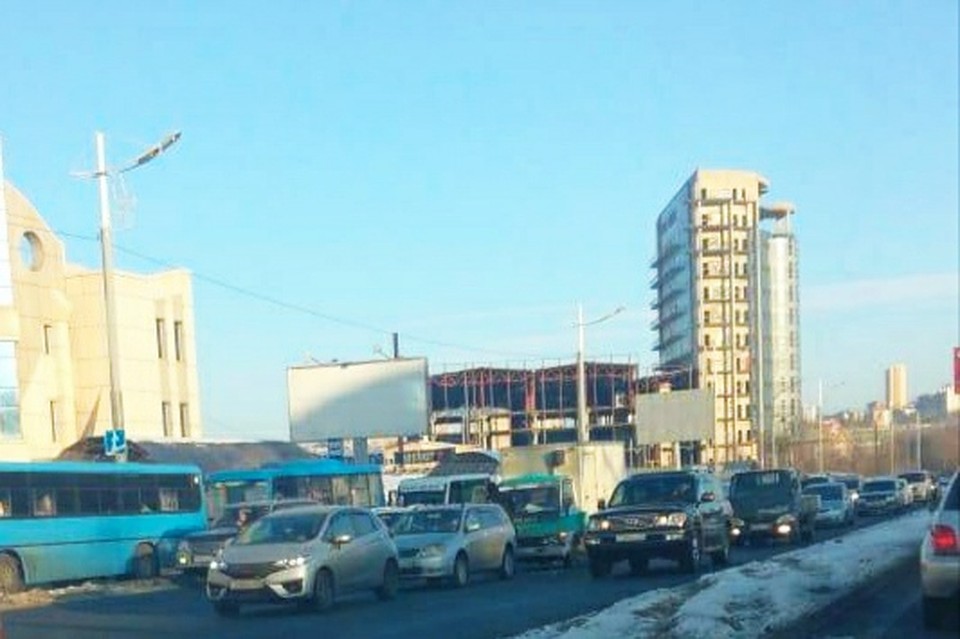 Автомобилисты не смогли поделить среднюю полосу. Фото:dpskontrol125rus