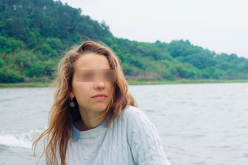 20-летняя Анна ездила в Шанхай вместе с Арманом. Молодые люди обучали китайских студентов изобразительному искусству. Фото: СОЦСЕТИ