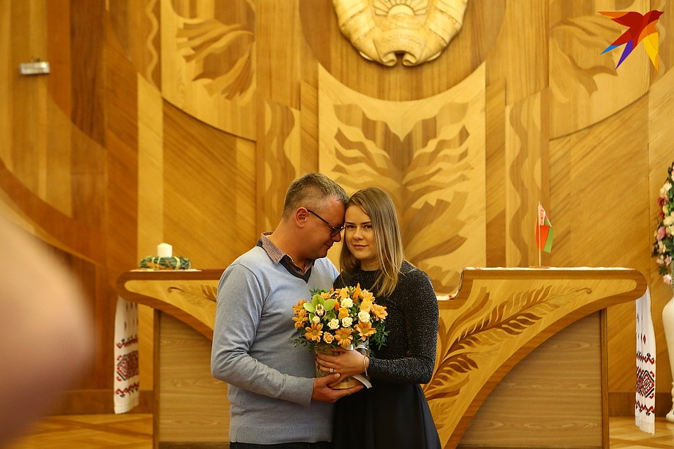 А уже сегодня они - муж и жена. Фото: Святослав ЗОРКИЙ