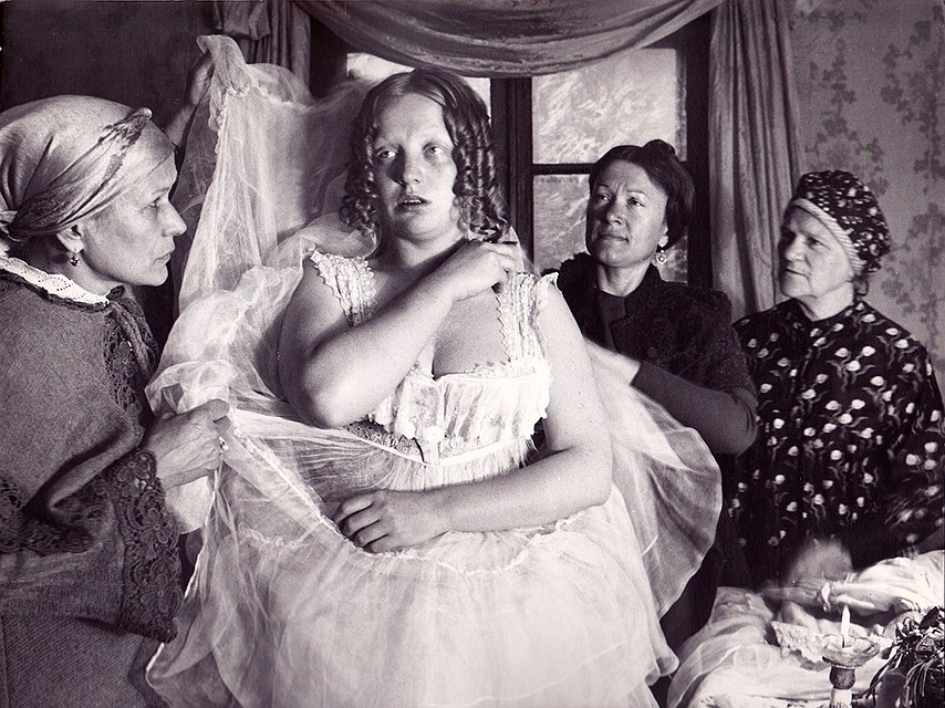 Светлана Крючкова в фильме «Женитьба» (1977). Фото из архива режиссера В.В. Мельникова: