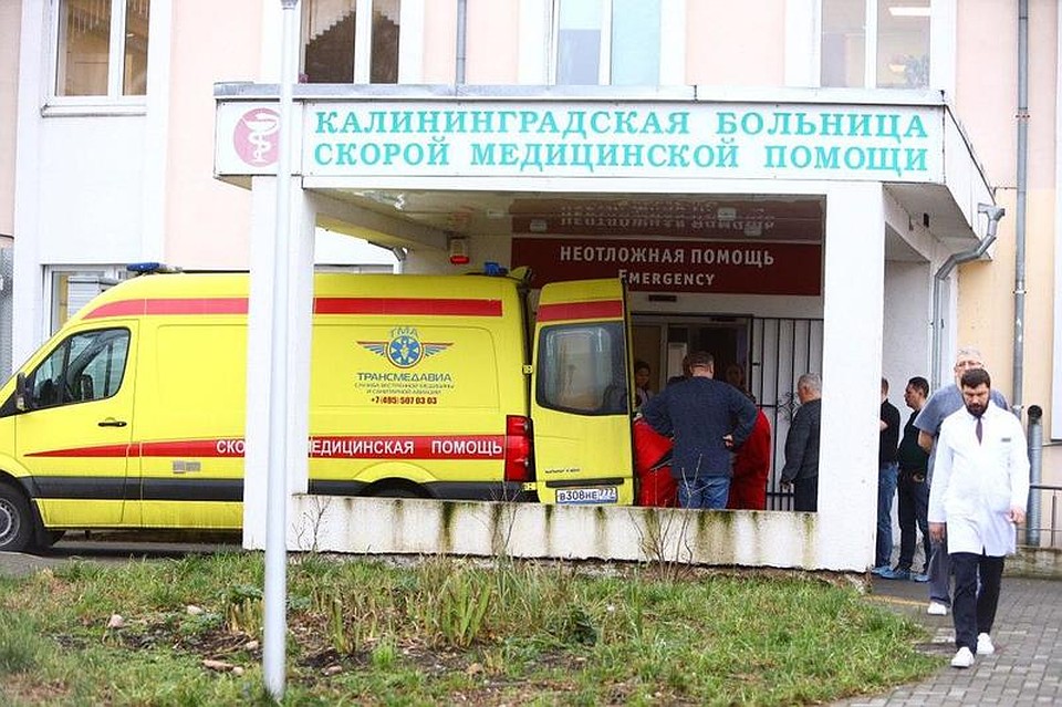 За бывшим мэром Калининграда прибыл специальный автомобиль. Фото: klops.ru