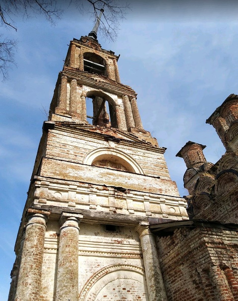 Церковь Троицы Живоначальной, село Ликурга, Костромская область. Фото Google maps