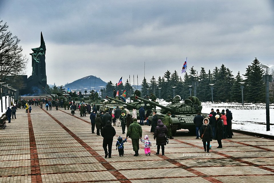 Выставка военной техники в парке Ленинского Комсомола. Фото: Евгения Карпачева