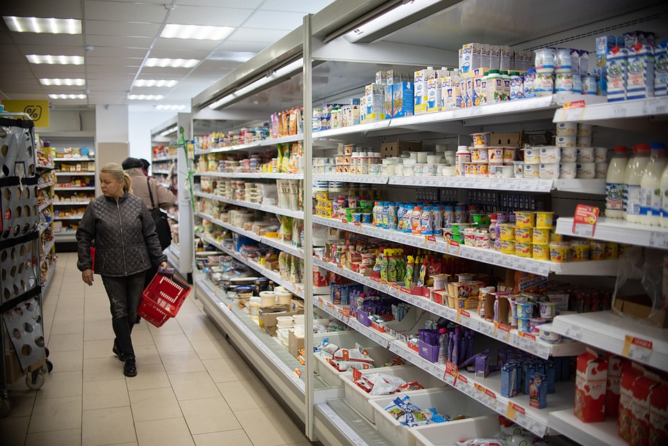 Поставки в магазины налажены, товаров на полках хватает Фото: Ксения ТИМОФЕЕВА