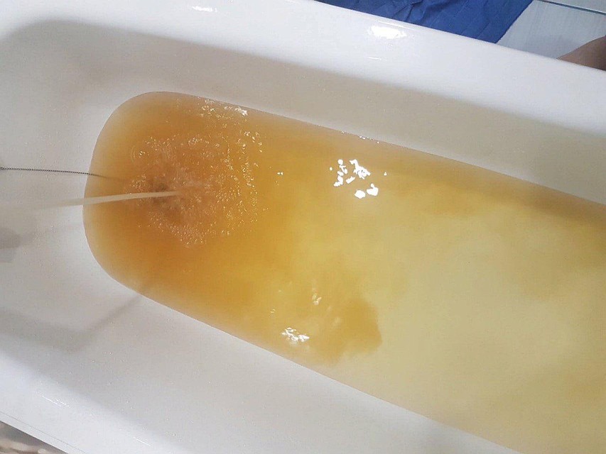 В доме на Ломоносова из крана течет грязная вода