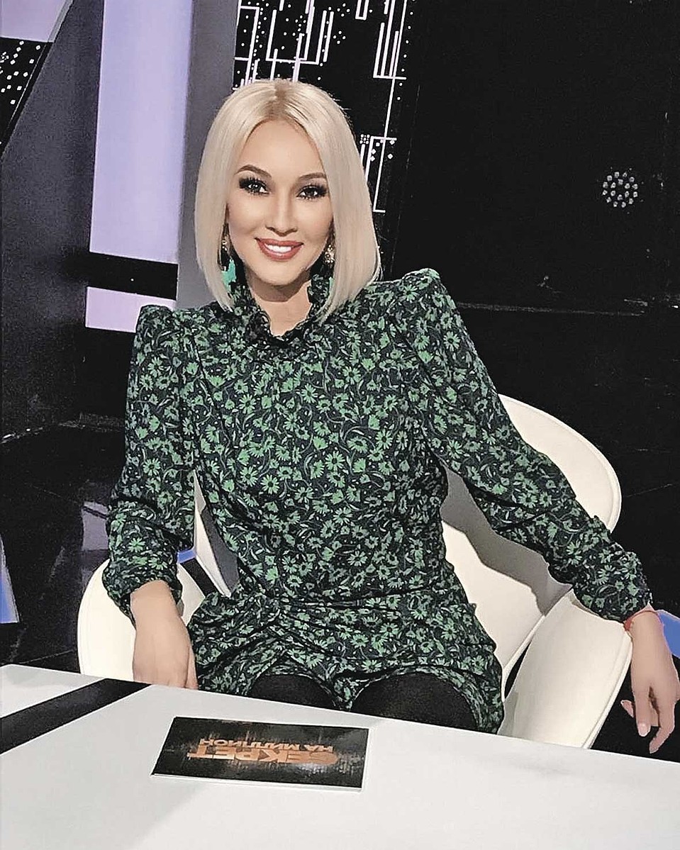 Теперь она вернула им натуральный вид. Фото: Instagram.com