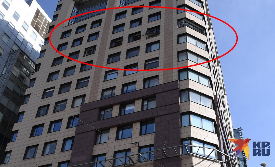 Взрыв произошёл в бизнес-центре "Панорама", расположенном на 2-й Брестской улице в центре Москвы не далеко от здания посольства Словацкой Республики. Фото: Михаил ФРОЛОВ