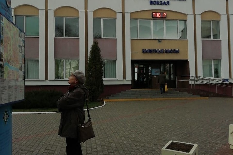 Из-за закрытых границ бабушкам пришлось пройти через девять городов и поселков. Фото: Нина Федорова-Аверьянова